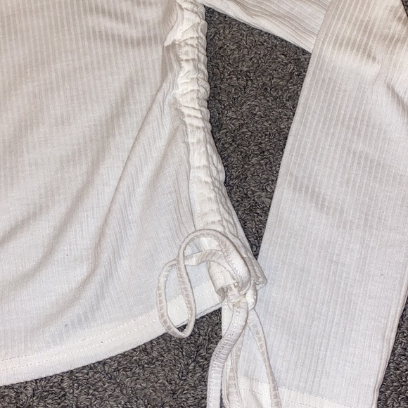 SHEIN Solid Drawstring Ruched Side Ribbed White Tee - Picture 8 of 9